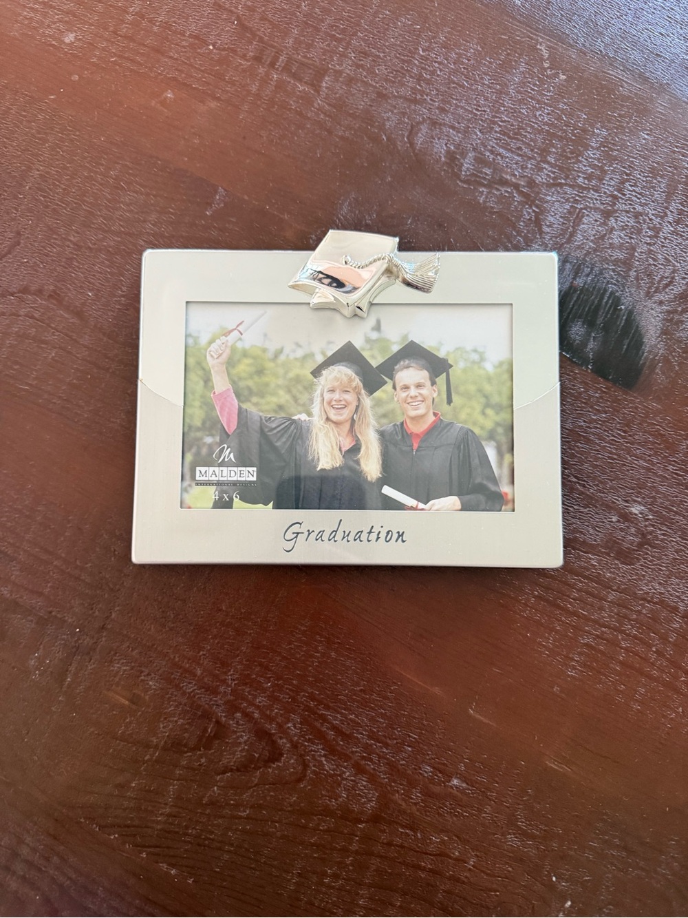 Malden Graduation Silver Matte Metal 4x6 Frame Landscape Easel Back